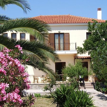 Nadia Apartments Molyvos 外观 照片