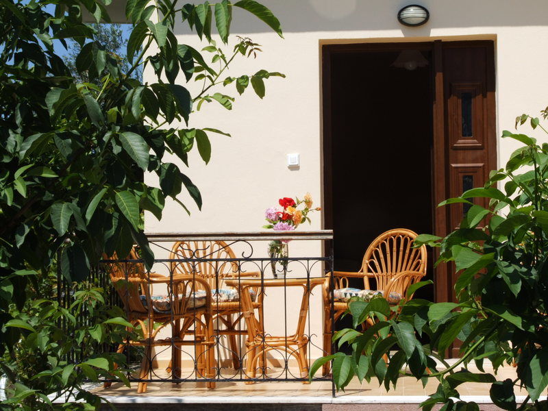 Nadia Apartments Molyvos 外观 照片